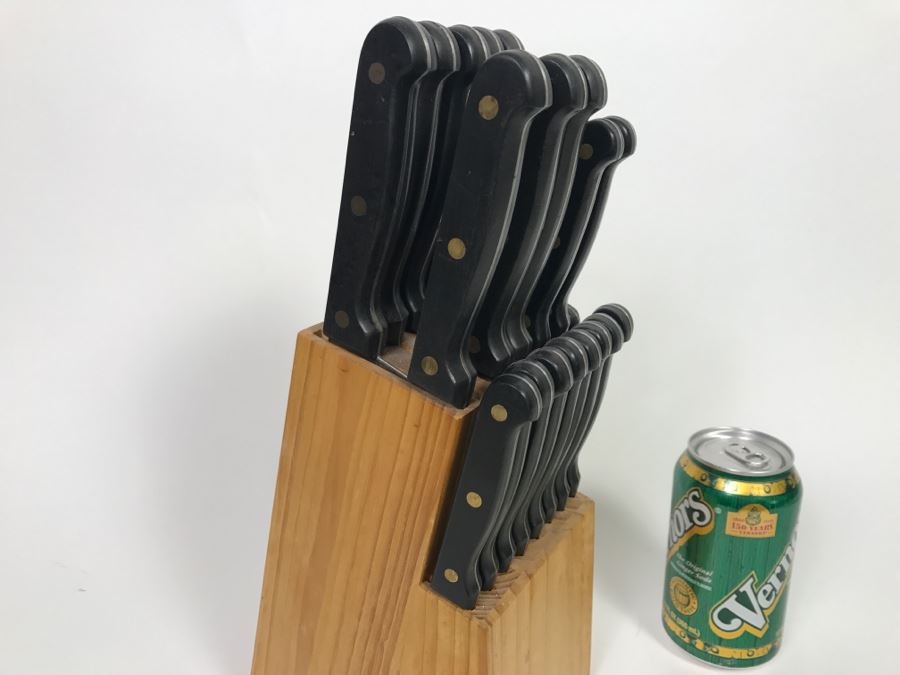 Knife Set With Wooden Knife Holder [Photo 2]