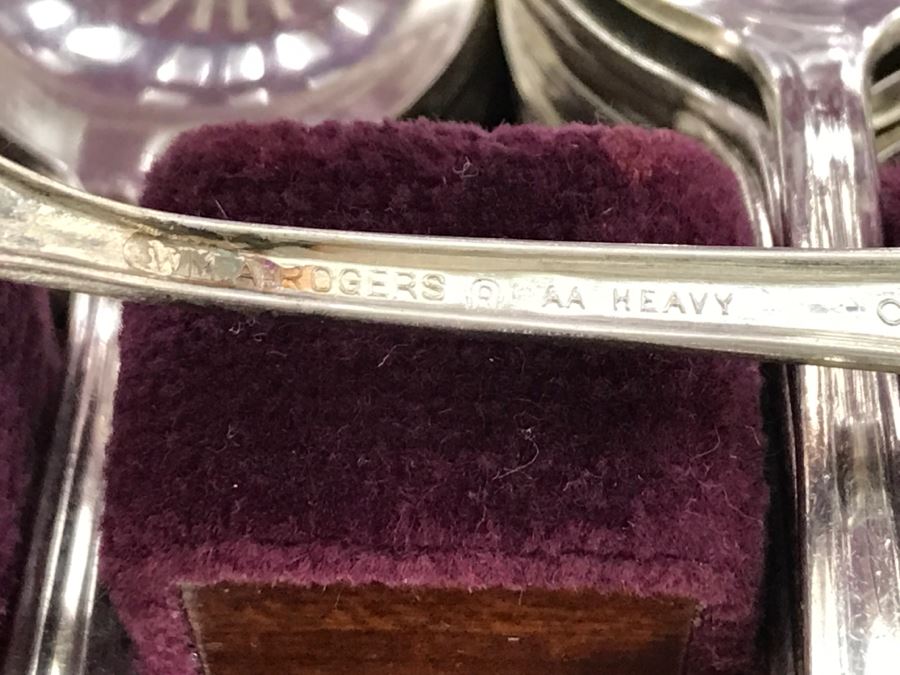 Several Patterns Of Silverplate Flatware 1847 Rogers Bros Court With 1847 Rogers Bros Silverware Box [Photo 13]