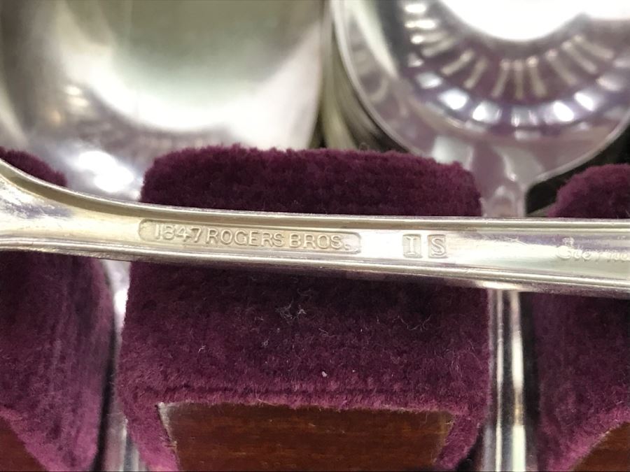 Several Patterns Of Silverplate Flatware 1847 Rogers Bros Court With 1847 Rogers Bros Silverware Box [Photo 10]