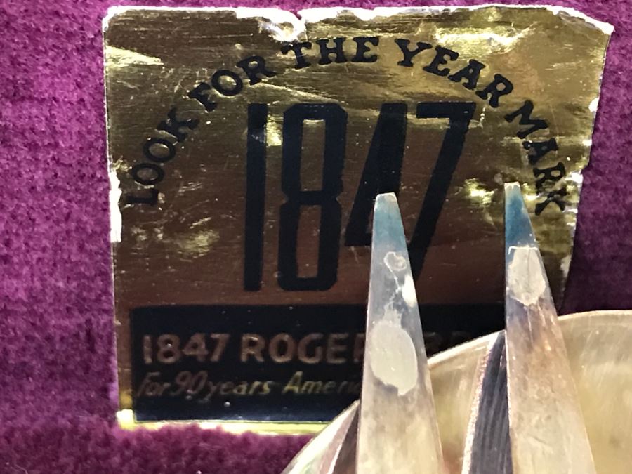 Several Patterns Of Silverplate Flatware 1847 Rogers Bros Court With 1847 Rogers Bros Silverware Box [Photo 15]