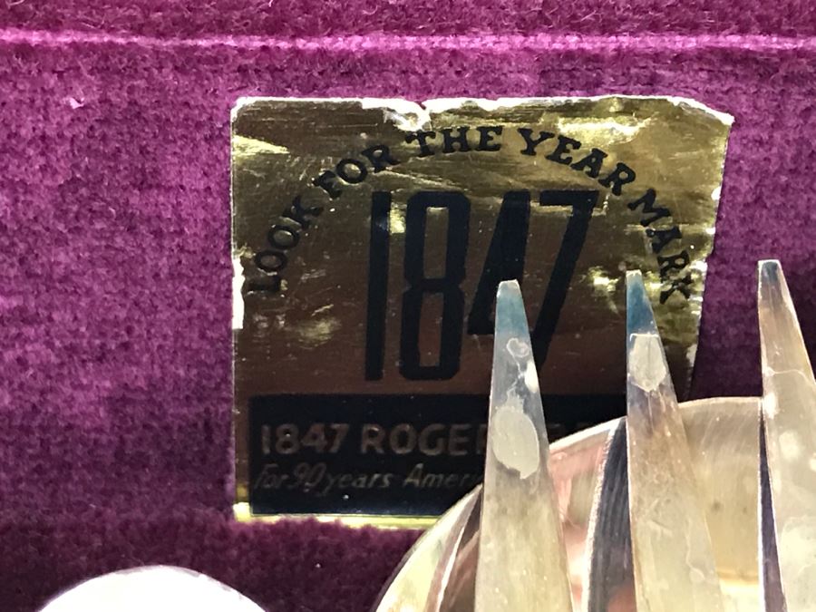 Several Patterns Of Silverplate Flatware 1847 Rogers Bros Court With 1847 Rogers Bros Silverware Box [Photo 14]