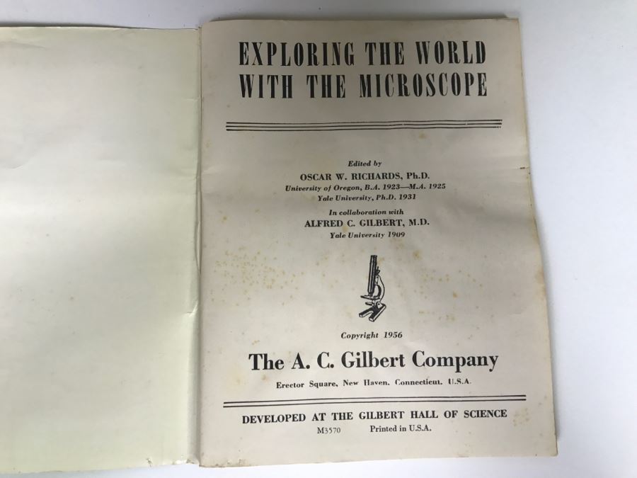 Vintage No. 11 Gilbert Microscope With Metal Case, Specimens And Manuals [Photo 18]