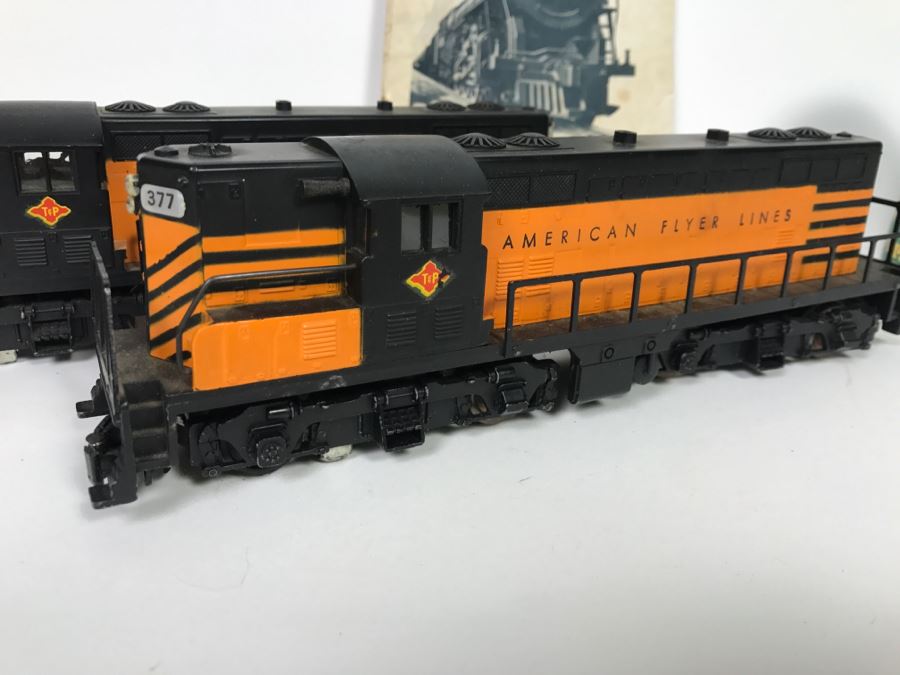 Pair Of American Flyer Lines Train Engines With Gilbert American Flyer Instruction Book 377 378 [Photo 3]