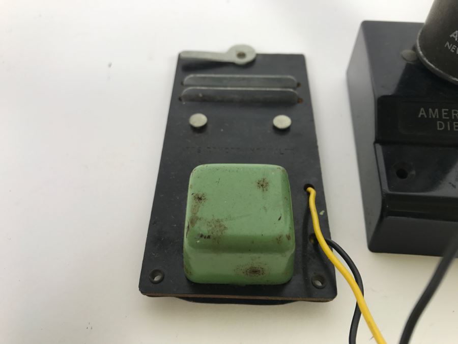 American Flyer Uncoupler, American Flyer Diesel Horn Generator And Clips [Photo 6]