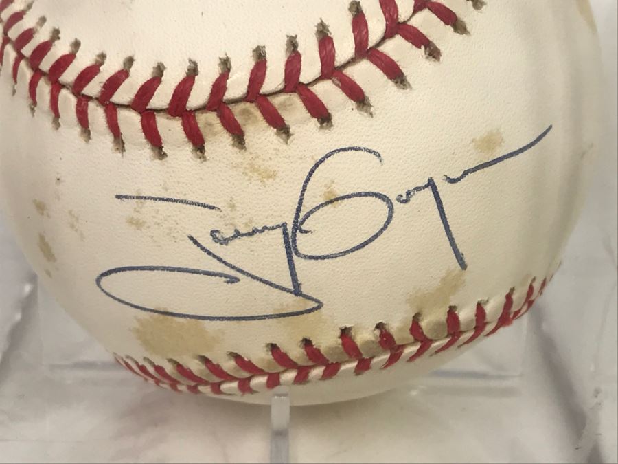 Signed Tony Gwynn MLB Baseball [Photo 2]