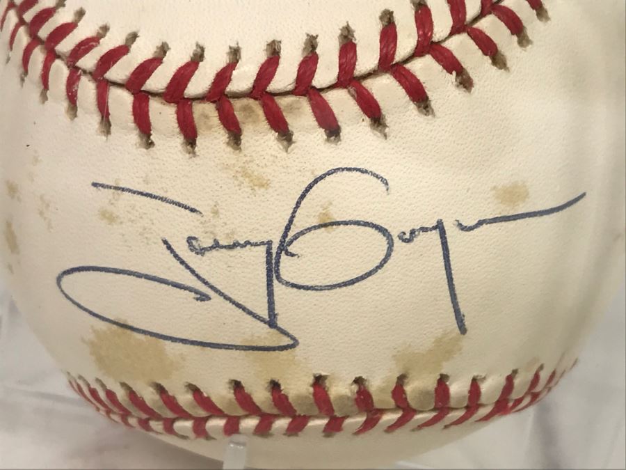 Signed Tony Gwynn MLB Baseball [Photo 3]