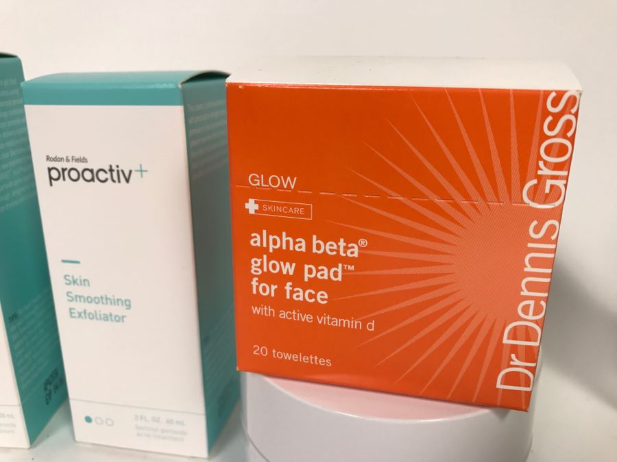New Beauty Supply Lot With Proactiv And Dr Dennis Gross Skin Care Products [Photo 10]