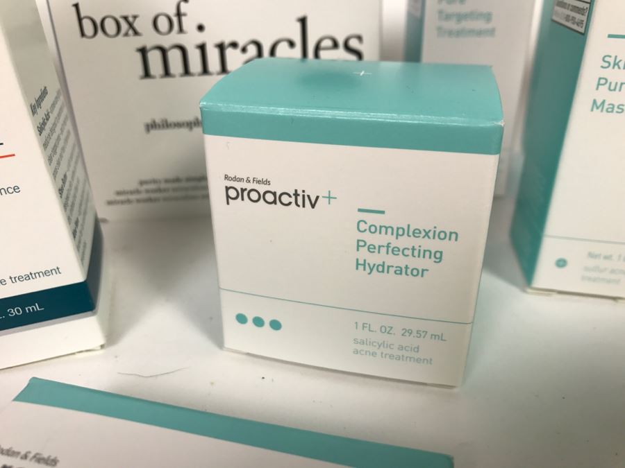 New Beauty Supply Lot With Proactiv And Dr Dennis Gross Skin Care Products [Photo 6]