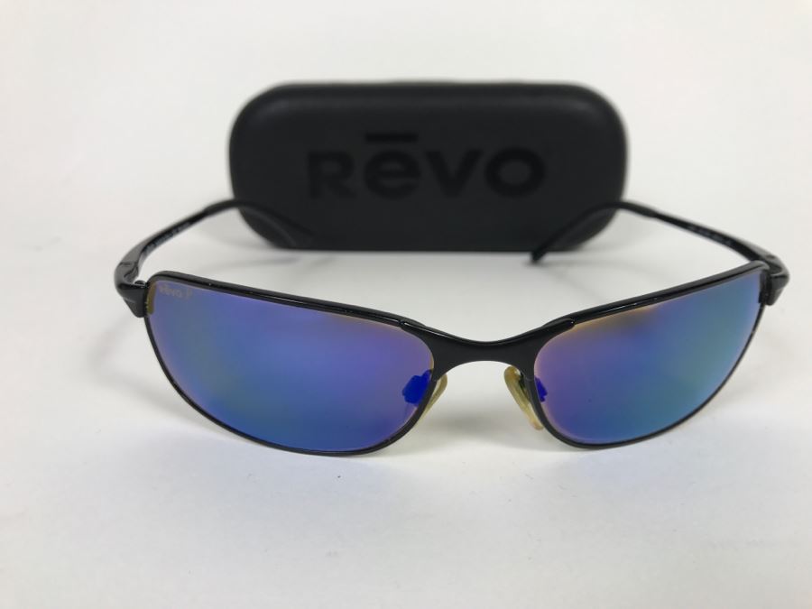 Men's REVO Italy Polarized Sunglasses With Case [Photo 2]