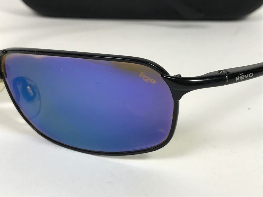 Men's REVO Italy Polarized Sunglasses With Case [Photo 8]