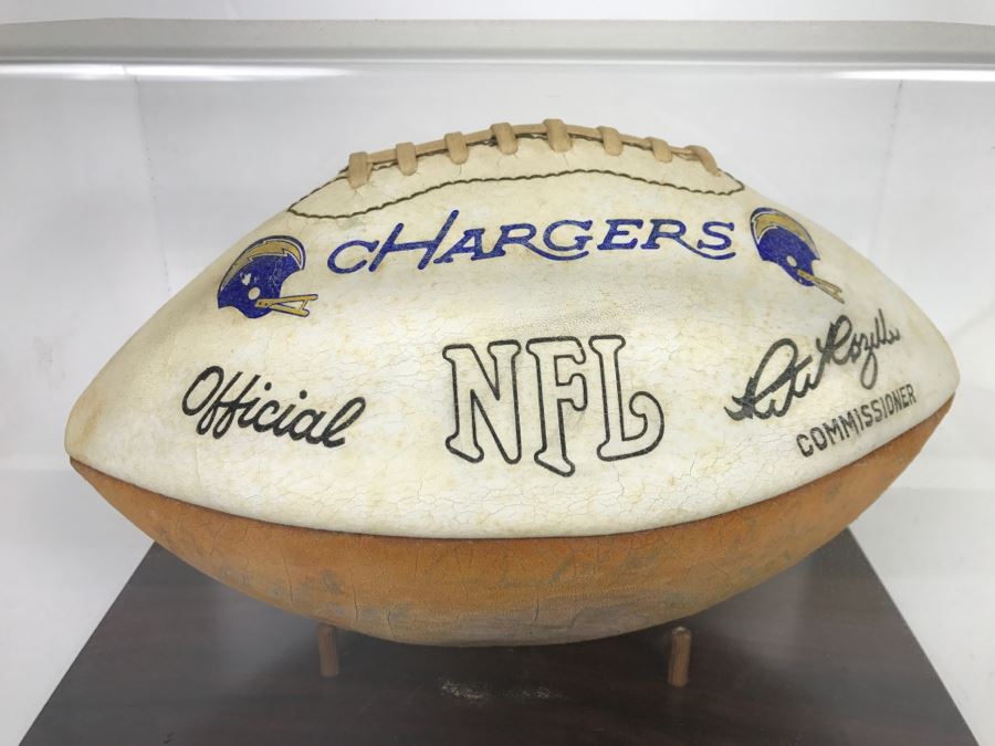 Vintage 1980's SIGNED Chargers Football With Display Case Dan Fouts, Charlie Joiner, John Cappelletti See Checks On Player Rooster List For All Signatures - Note Leather Is Very Dry And Cracking Needs Treatment [Photo 3]