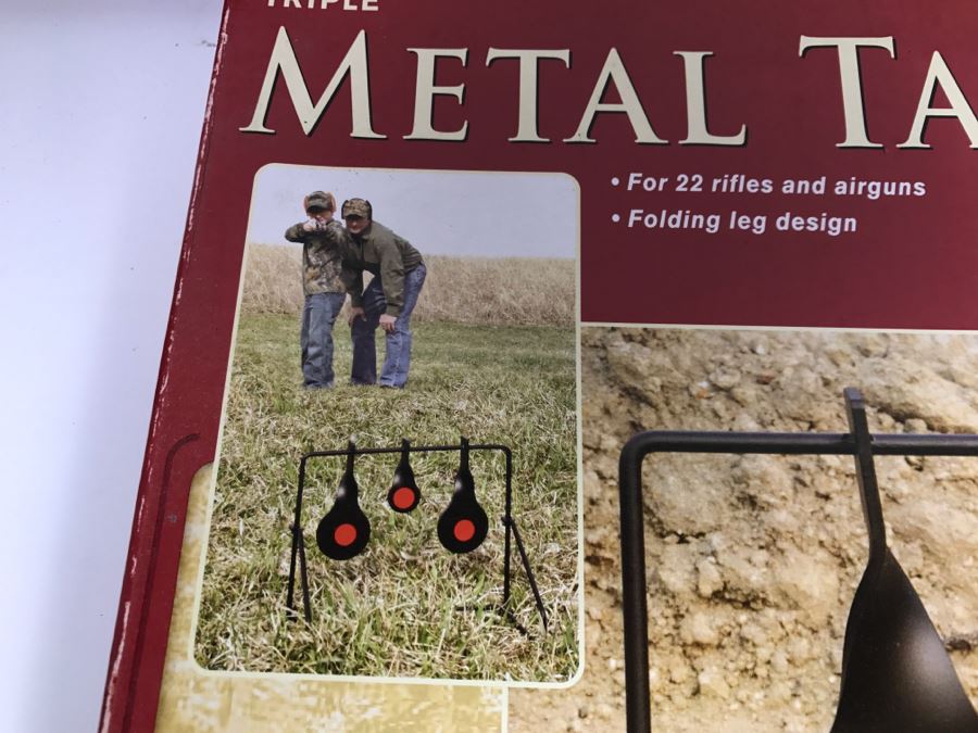 Daisy Red Ryder 70th Anniversary Edition BB Gun With Metal Target And Self-Adhesive Targets [Photo 7]