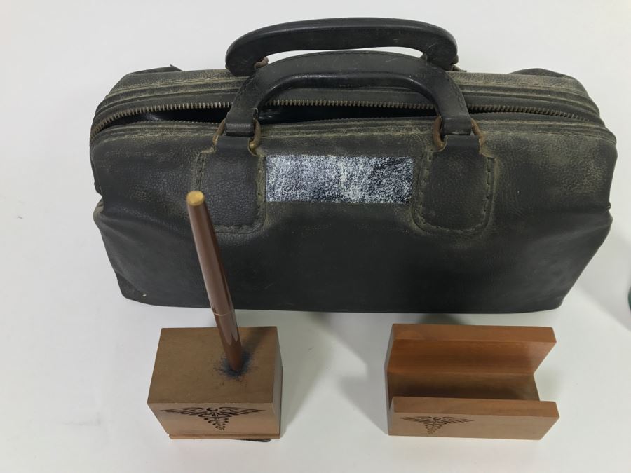 Black Leather Medical Bag With Military Medical Desk Set [Photo 6]
