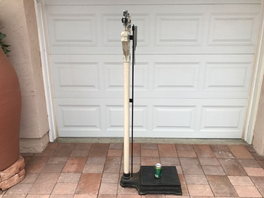 Vintage Physician's Medical Scale Continental Scale Works Chicago Cast Iron [Photo 17]