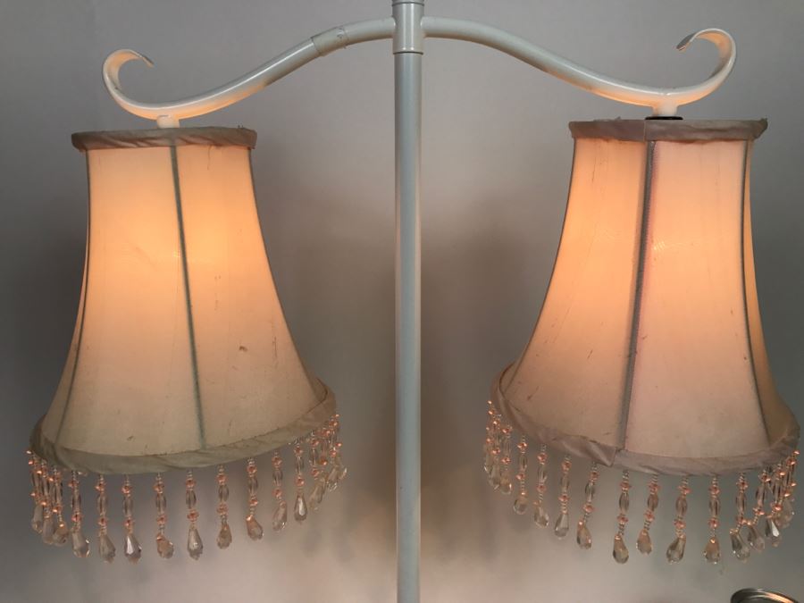 White Table Lamp [Photo 2]