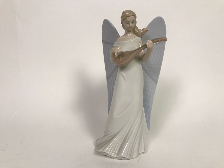 Lladro Angel Figurine [Photo 1]