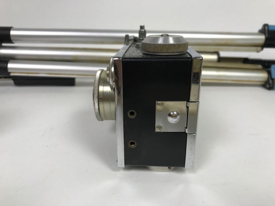 Vintage Argus Film Camera With Tripod [Photo 12]