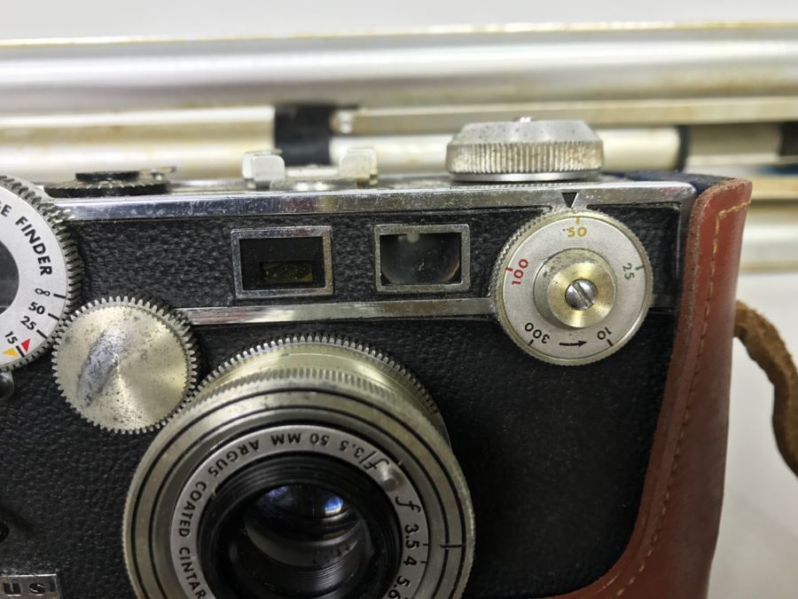 Vintage Argus Film Camera With Tripod [Photo 8]