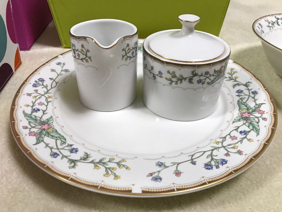 China Setting For 10 Farberware Fine China Wellesley Katherine Babanovsky Plus Creamer Sugar Large Bowls - See Photos [Photo 12]