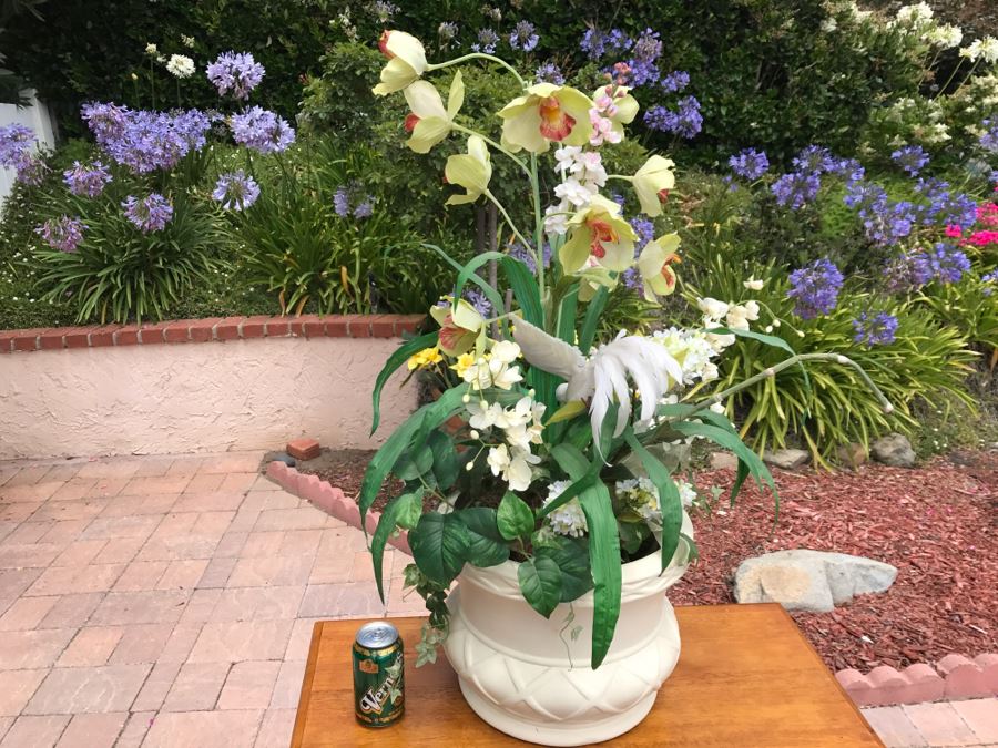 Artificial Flower Display With Flower Pot [Photo 8]