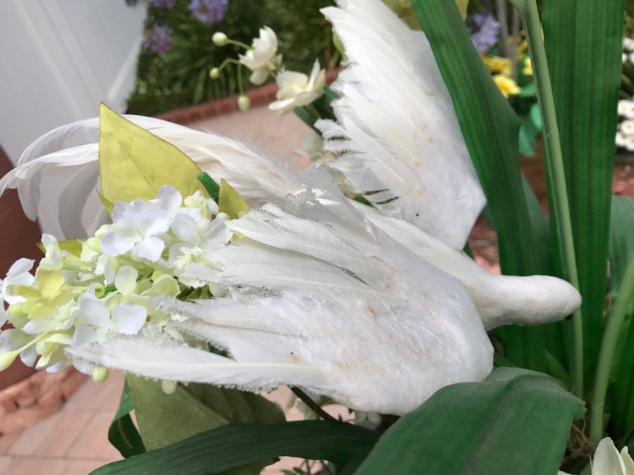 Artificial Flower Display With Flower Pot [Photo 6]
