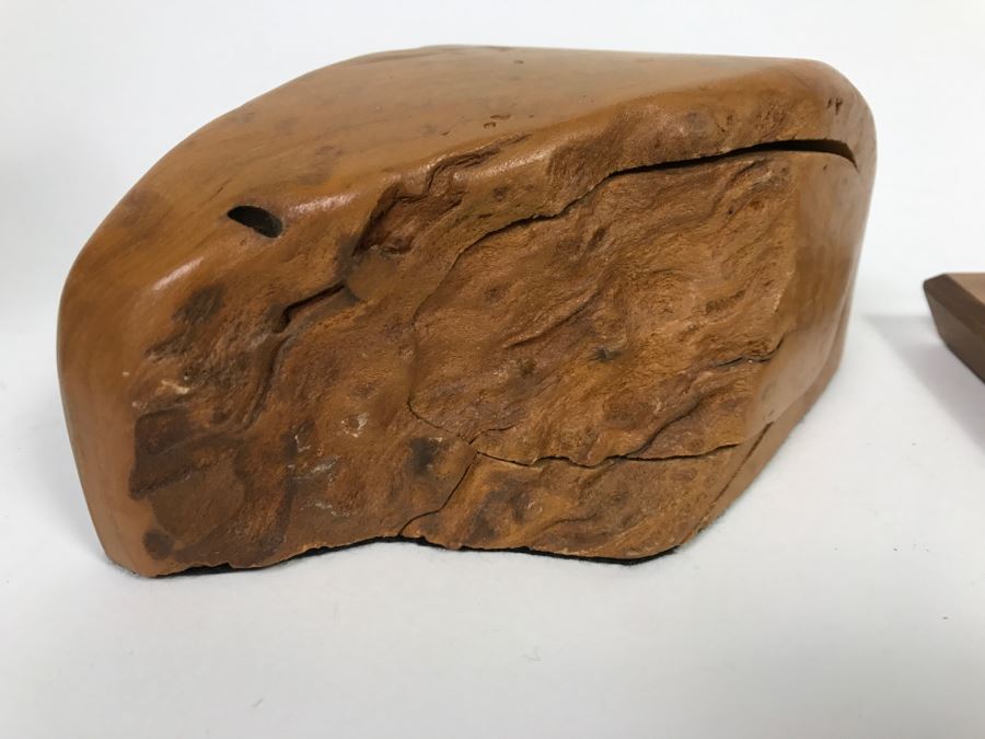 Walnut Seagull Pen Holder With Pen And Custom Walnut Wooden Box [Photo 7]