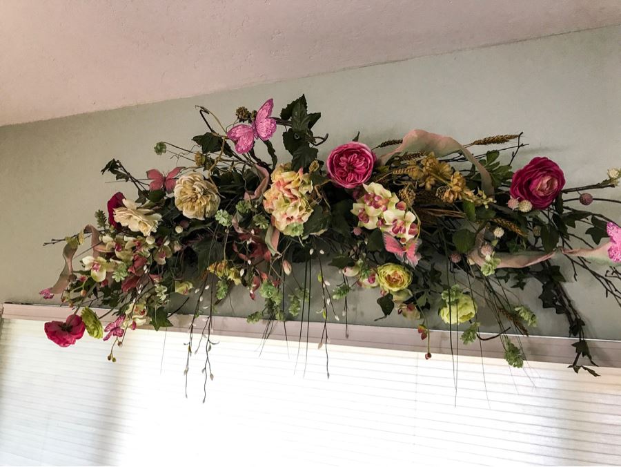 Artificial Flower Wall Display [Photo 1]