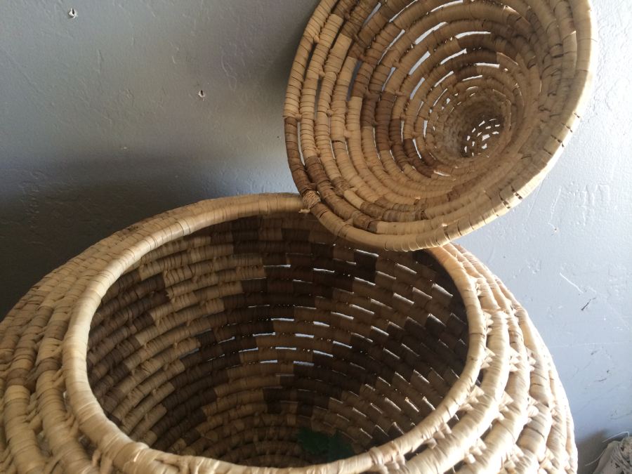 Wooven Basket with Lid [Photo 3]