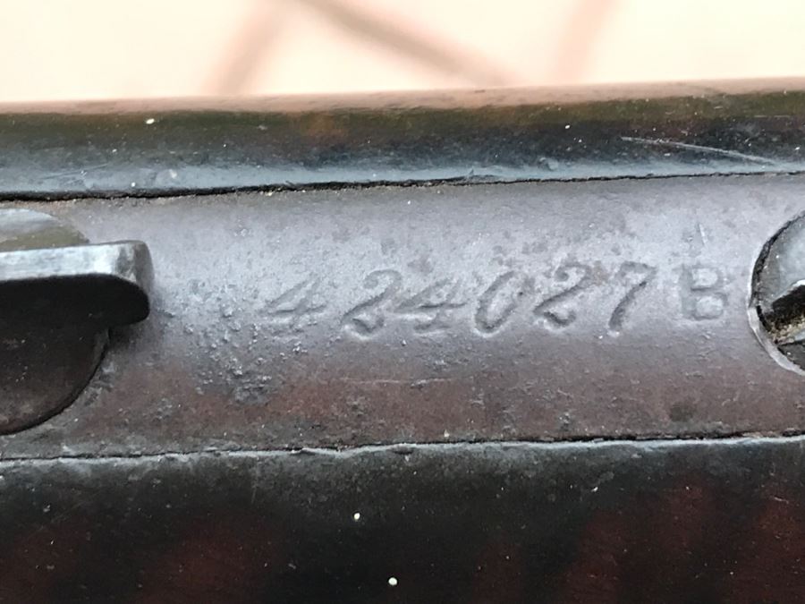 Antique Winchester Repeating Arms New Haven Conn Model 1873 32 W.C.F. Lever Action Rifle Octagonal Barrel 'The Gun that Won the West' With Provenance - 24' Barrell Length - SN 424027B [Photo 44]