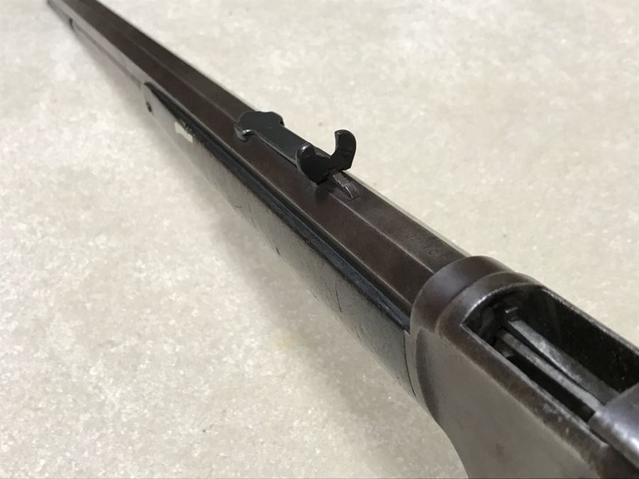 Antique Winchester Repeating Arms New Haven Conn Model 1873 32 W.C.F. Lever Action Rifle Octagonal Barrel 'The Gun that Won the West' With Provenance - 24' Barrell Length - SN 424027B [Photo 30]