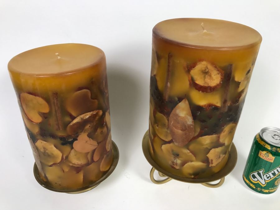 Pair Of Large Boutique Candles With Metal Candle Holders [Photo 2]