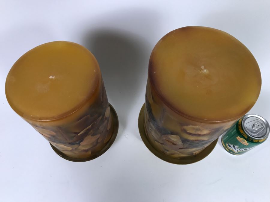 Pair Of Large Boutique Candles With Metal Candle Holders [Photo 10]