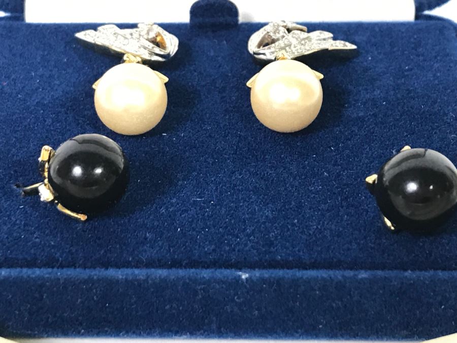 (2) Pairs Of Camrose & Kross Reproduction Jewelry Worn By Jacqueline Kennedy With Certificates Of Authenticity [Photo 7]