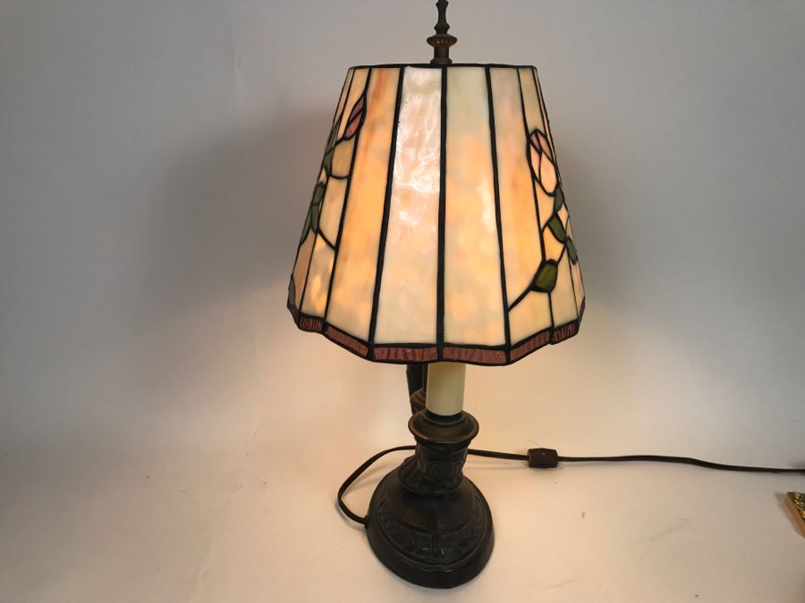 Stained Glass Table Lamp [Photo 4]