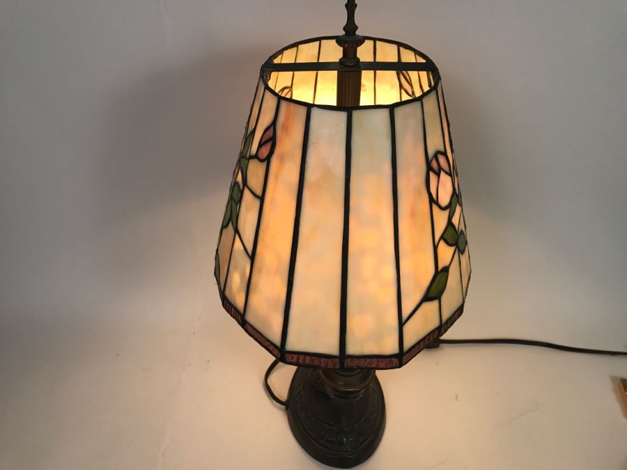 Stained Glass Table Lamp [Photo 6]