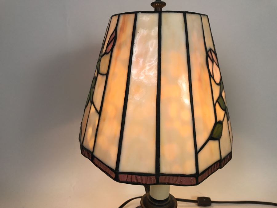 Stained Glass Table Lamp [Photo 5]