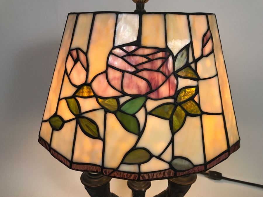 Stained Glass Table Lamp [Photo 2]