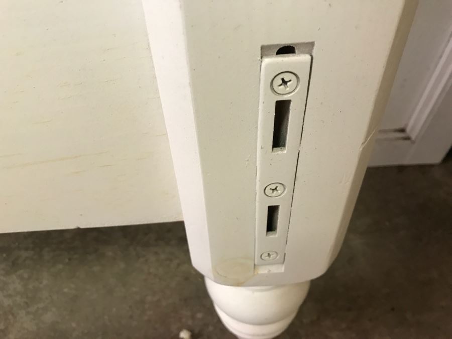 Double Size White Headboard And Footboard With Rails [Photo 5]