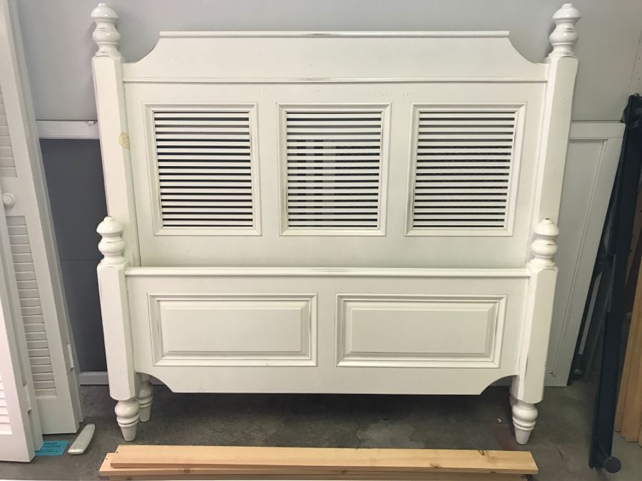 Double Size White Headboard And Footboard With Rails [Photo 8]