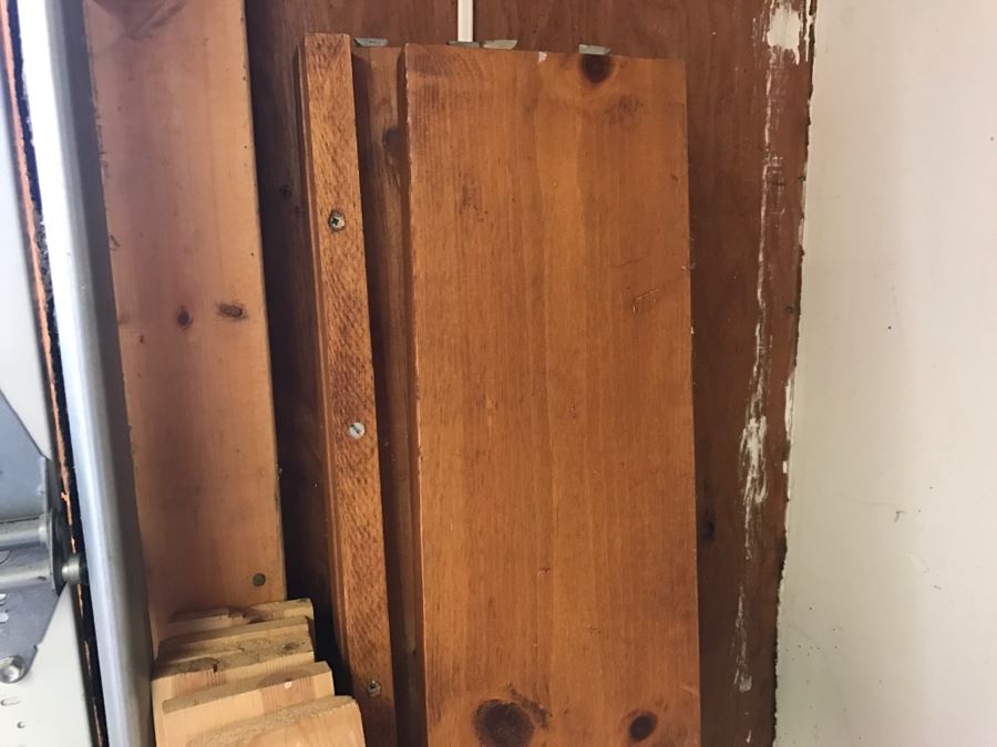 Pine Sleigh Bed With Side Rails Queen Size [Photo 5]