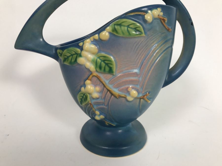 Vintage Roseville USA Pottery Vase