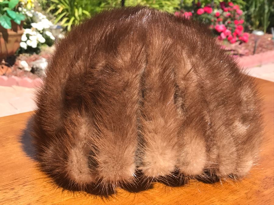 Vintage Ladies Fur Hat [Photo 3]