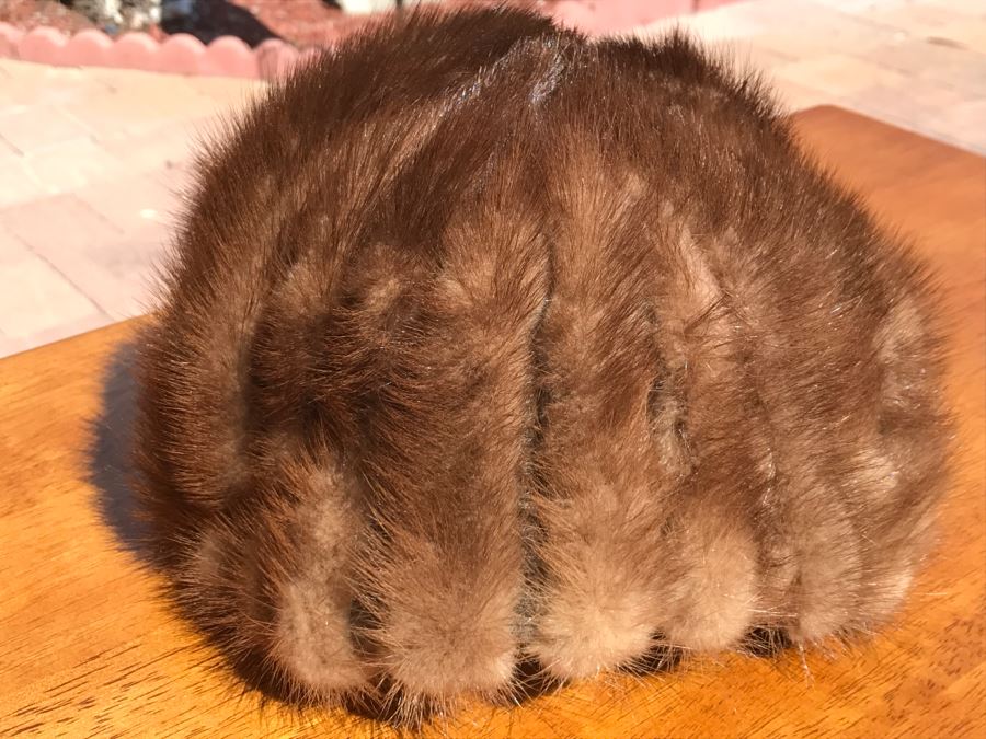 Vintage Ladies Fur Hat [Photo 2]