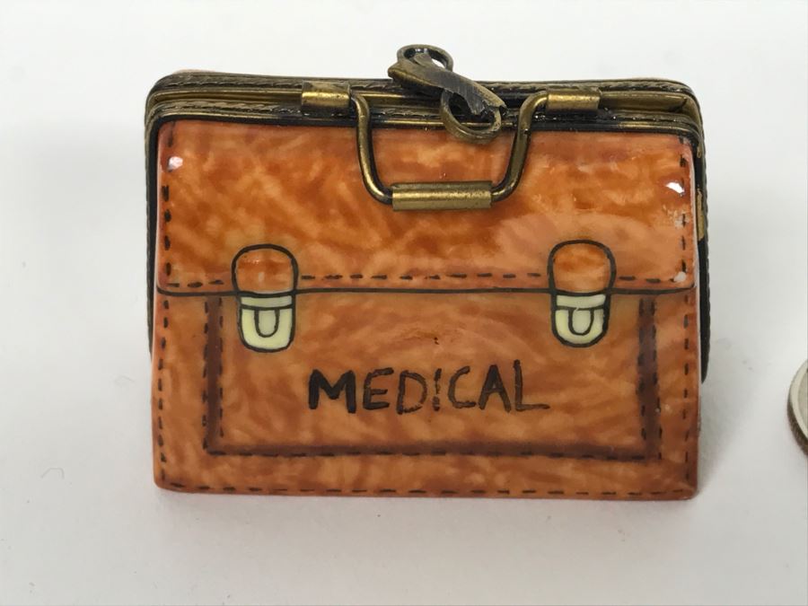 Limoges France Medical Bag Figurine Trinket Box [Photo 4]