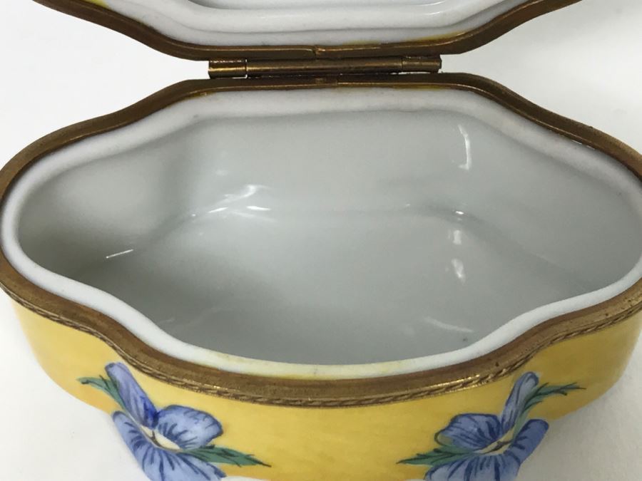 Limoges France Delta Delta Delta Ronda Roush Studios Tulsa, OK Trinket Box [Photo 10]