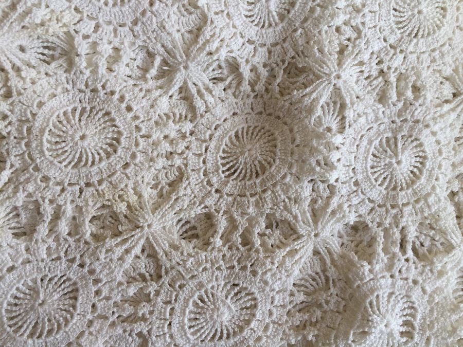 White Crochet Tablecloth And Pair Of Small Quilts [Photo 2]