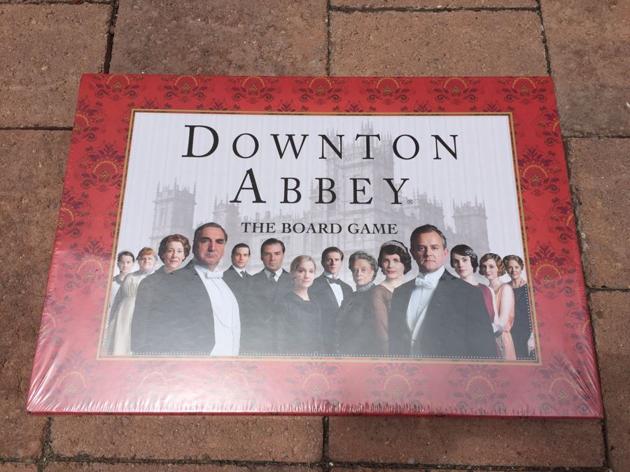 Downtown Abbey The Board Game Sealed [Photo 1]