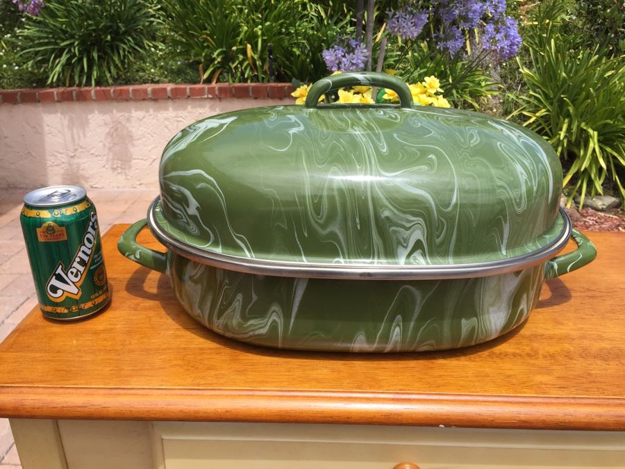 Paula Deen Oval Covered Roaster Roasting Pan With Rack [Photo 1]