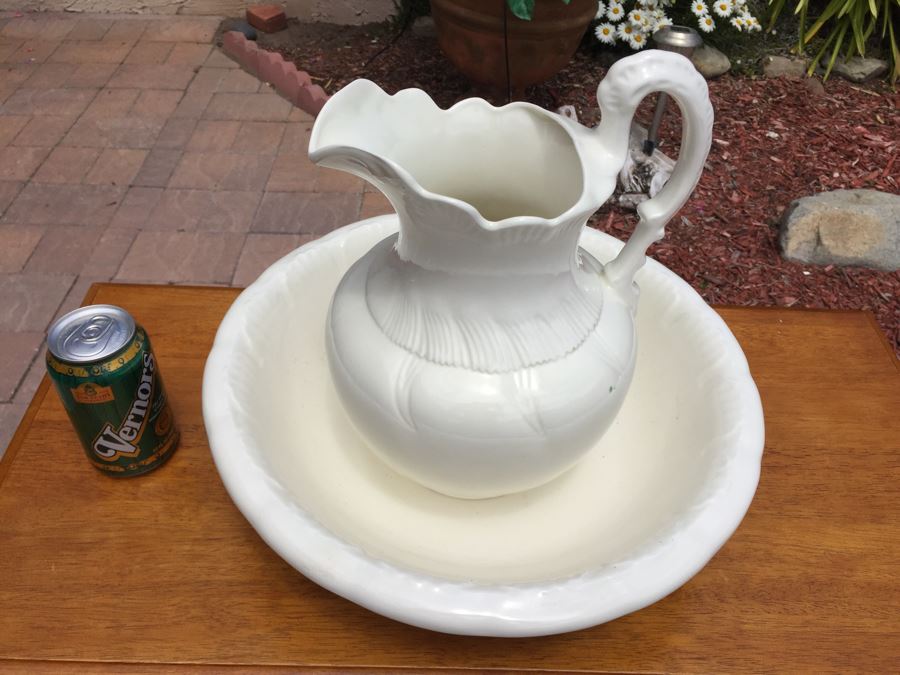 Signed White Pitcher And Wash Basin [Photo 4]