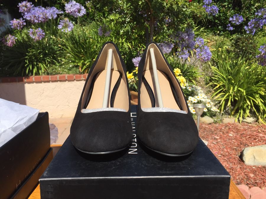 (2) New Pair Of HALSTON Ladies Heel Shoes Size 8M